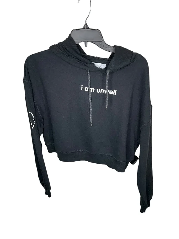 Fashionable sweatshirt for outdoor adventures -Sweatshirt Hoodie By Clothes Mentor In Black, Size: L