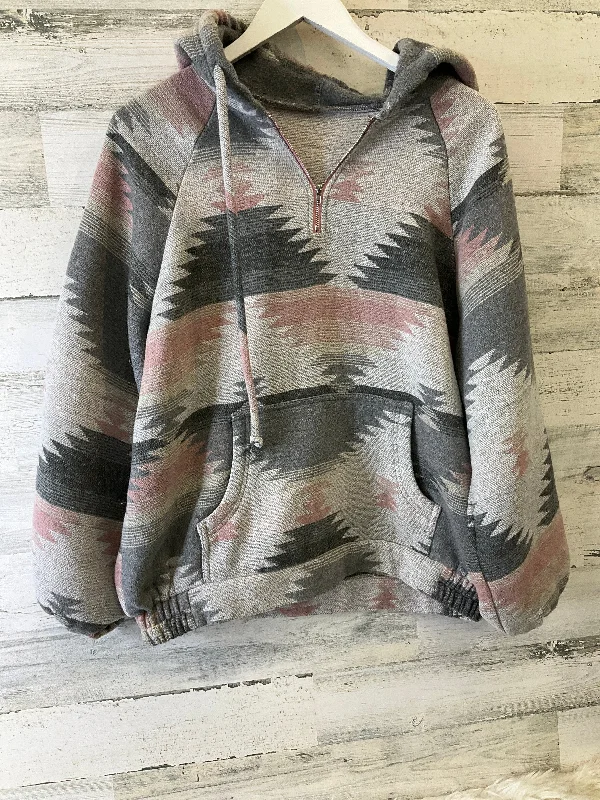 Cozy sweatshirt with hood and drawstrings -Sweatshirt Hoodie By Clothes Mentor In Grey, Size: M