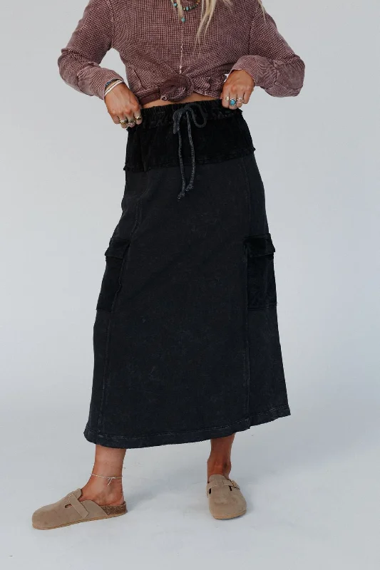 Skirts with minimalist design for sleek looks -Sun Oasis Skirt - Black