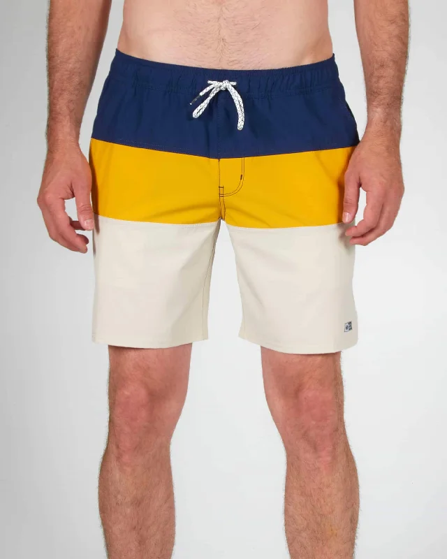 Stylish cargo shorts for long hikes -Beacons 2 Elastic Boardshort - Mango