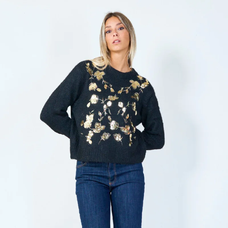 Warm sweatshirt with textured fabric for style -Comfortable sweatshirt for running errands -Floral sequin embellished sweater wholesale