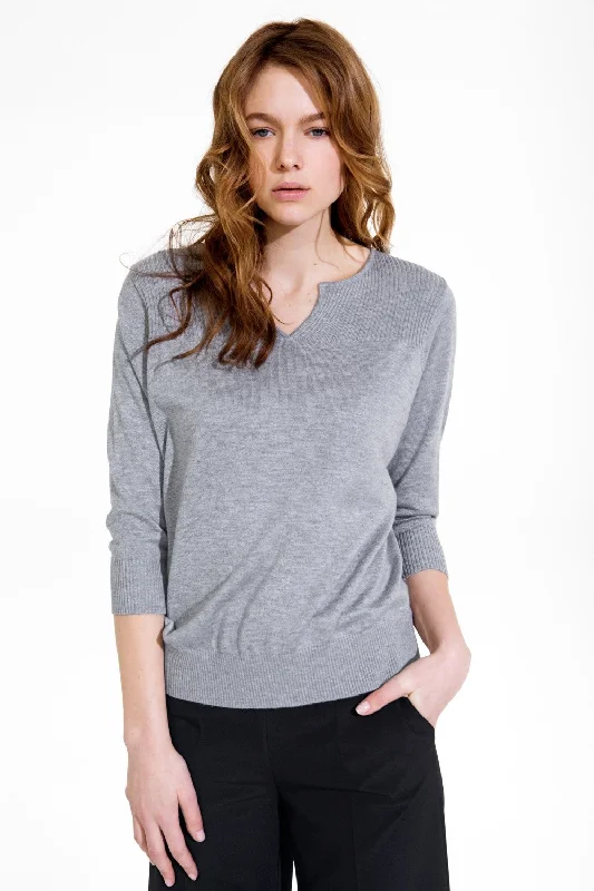 Cozy sweatshirt for a comfortable, easygoing style -Cozy sweatshirt with a large hood for warmth -MORVAN