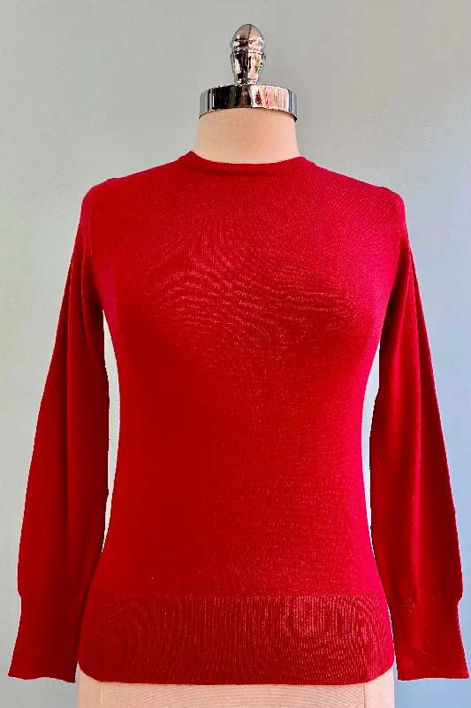 Comfortable sweatshirt for running errands on cold days -Cozy sweatshirt with ribbed cuffs for a snug fit -Red Long Sleeve Knit Pullover Sweater