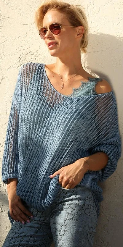 Warm hoodie sweatshirt for extra cold days -Comfortable pullover sweatshirt with a soft feel -Taranto Knit Mesh Sweater