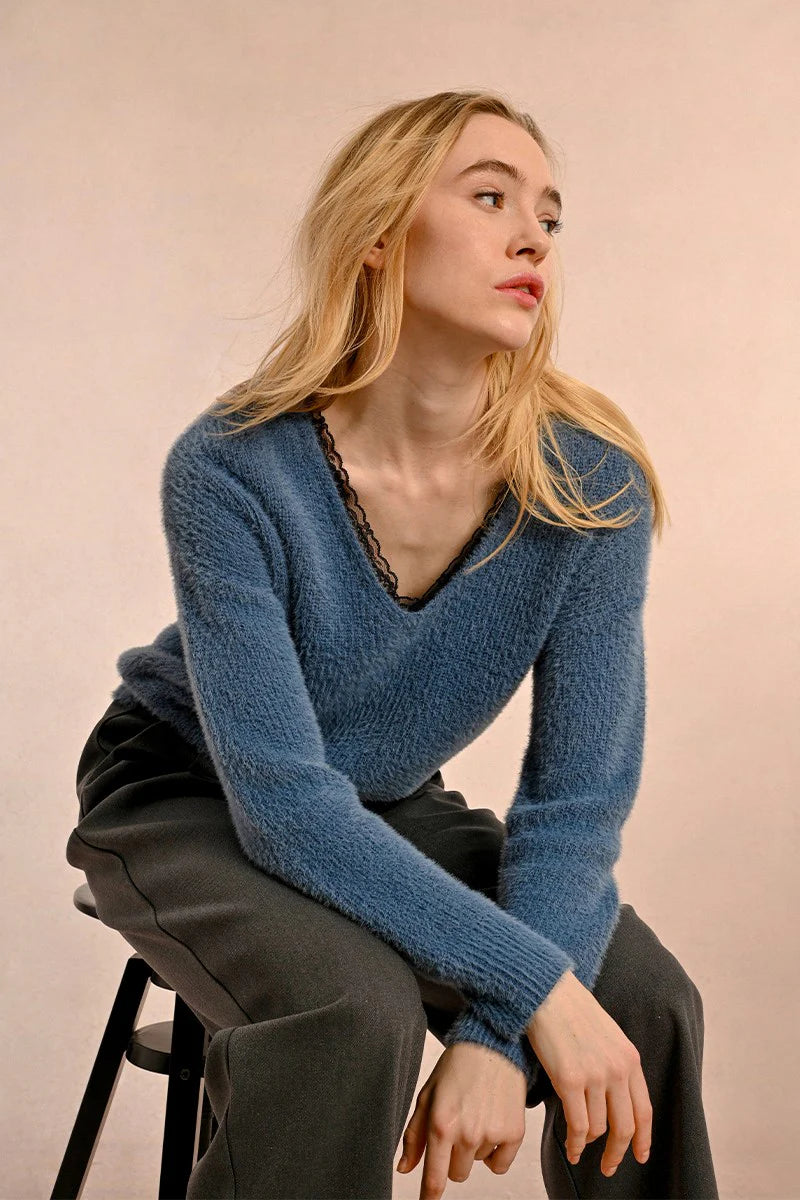 Elegant sweatshirt for a sophisticated casual style -Trendy crewneck sweatshirt for street fashion -The Gisele Lace Trim Sweater - Ocean Blue