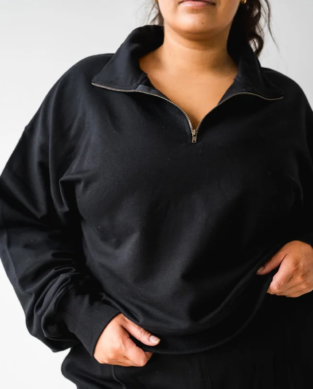 Button-up cardigan for a timeless look -The 1/4 Zip Sweatshirt in Black