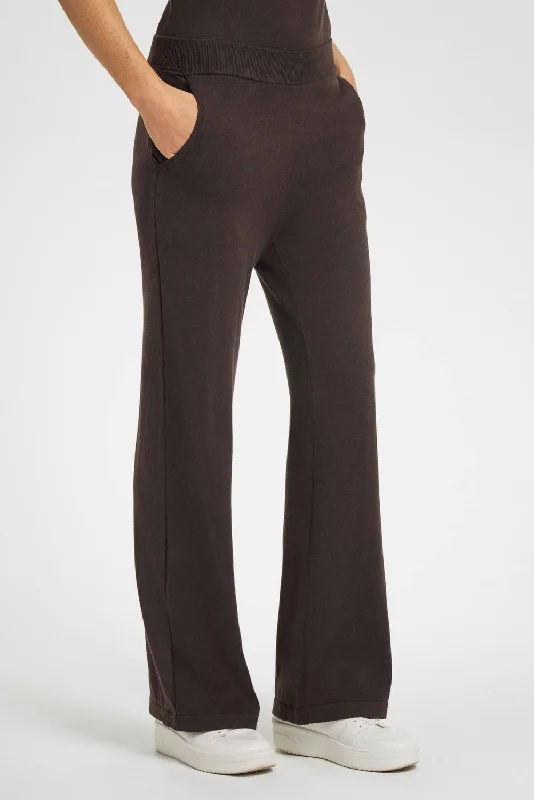 Slim pants for streamlined outfits -Catalina Pant In Espresso