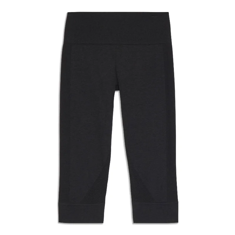 Elegant dress pants for cocktail parties -Free To Flow Crop - Resale