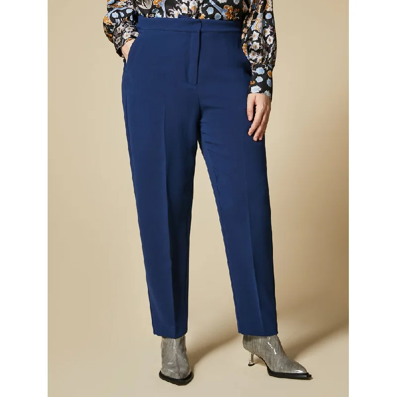 Bold patterned trousers for a fashionable statement -RETTA